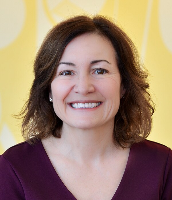 Stephanie Walsh headshot
